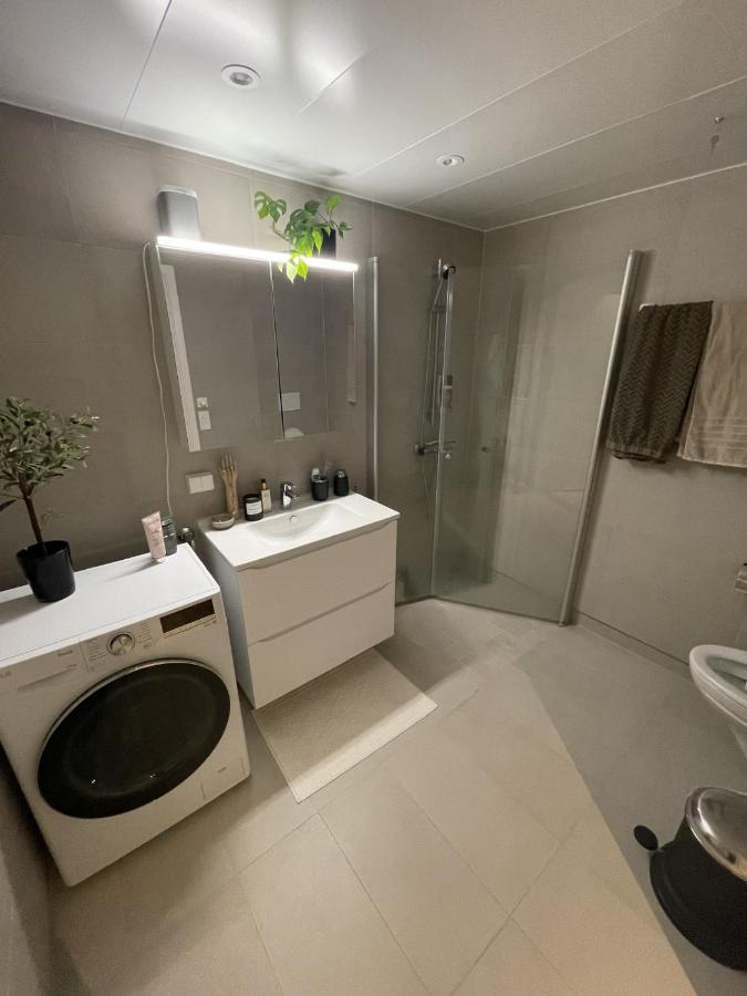 Modern Apartment Nearby City Centrum Tromso Exterior photo